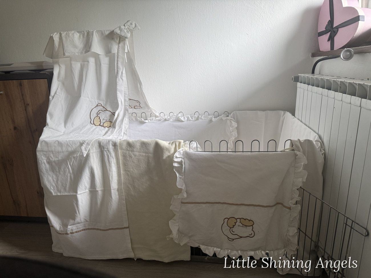 Kotilnica pri Little Shining Angels